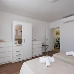 Shiba Dubrovnik