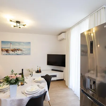 شقة Shiba دوبروفينك